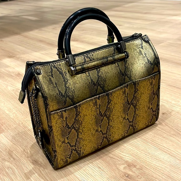 Gianni Bini Gold Snake Satchel NWT - Picture 3 of 7